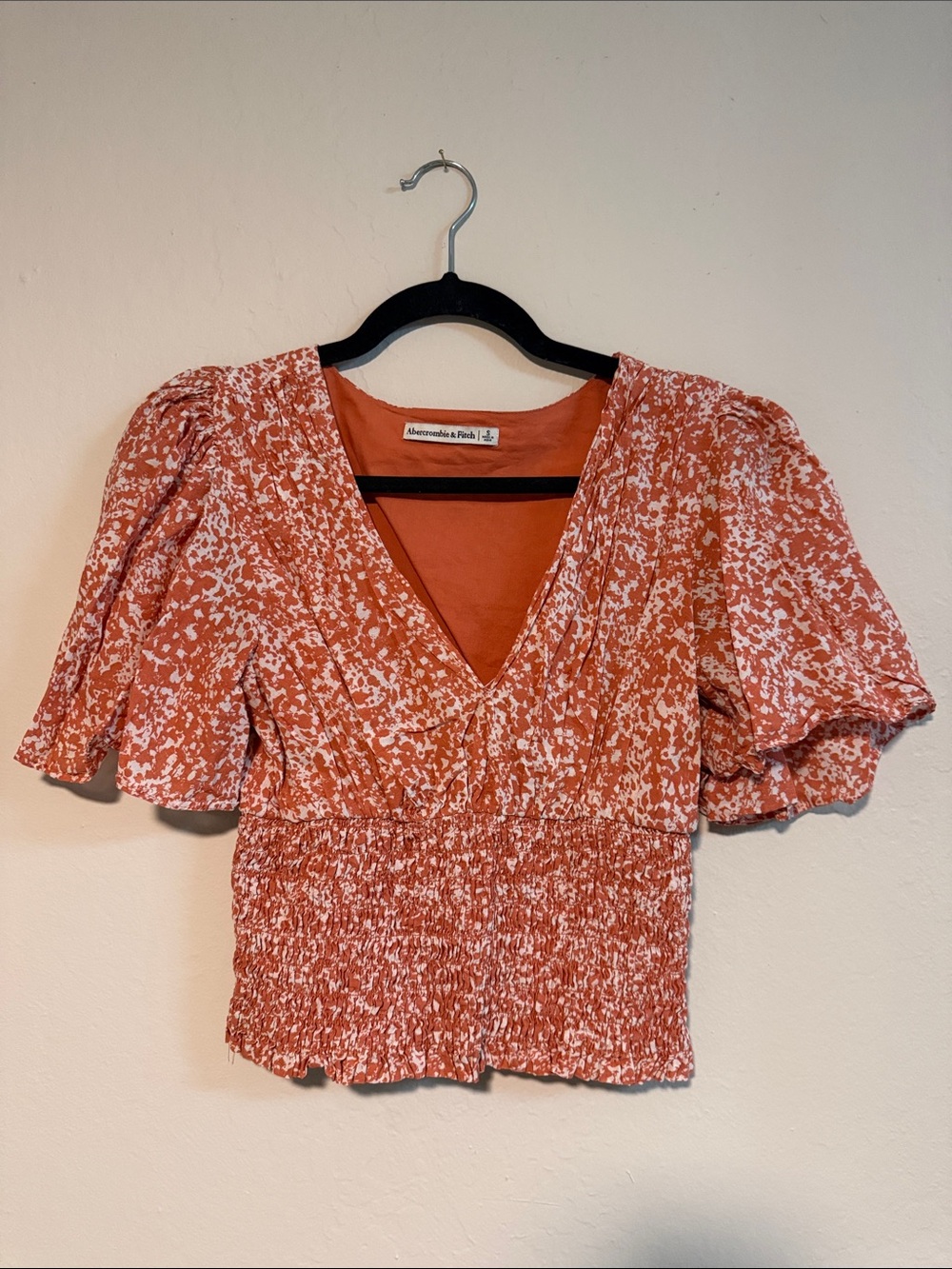 Abercrombie & Fitch Rust and White Floral V-Neck Smocked Crop Blouse